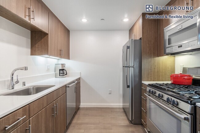 Photo - 375 N La Cienega Blvd Unit SI FL4-ID225