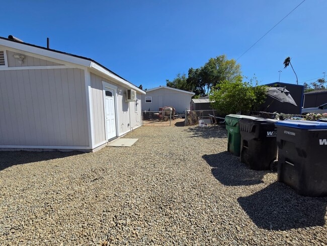 Photo - 1055 Quarry St