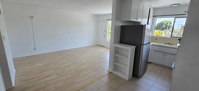 Photo - 1308 N Poinsettia Pl Unit 8