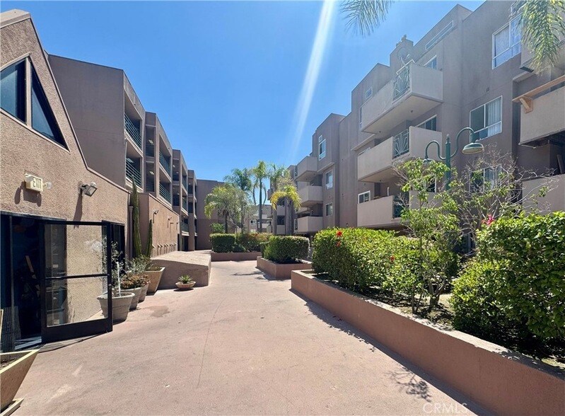 Photo - 450 E 4th St Condo Unit 334