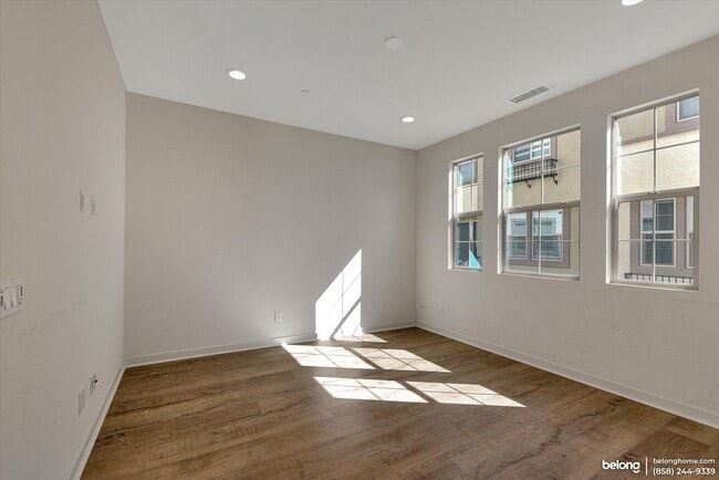 Photo - 312 Canoe Ct