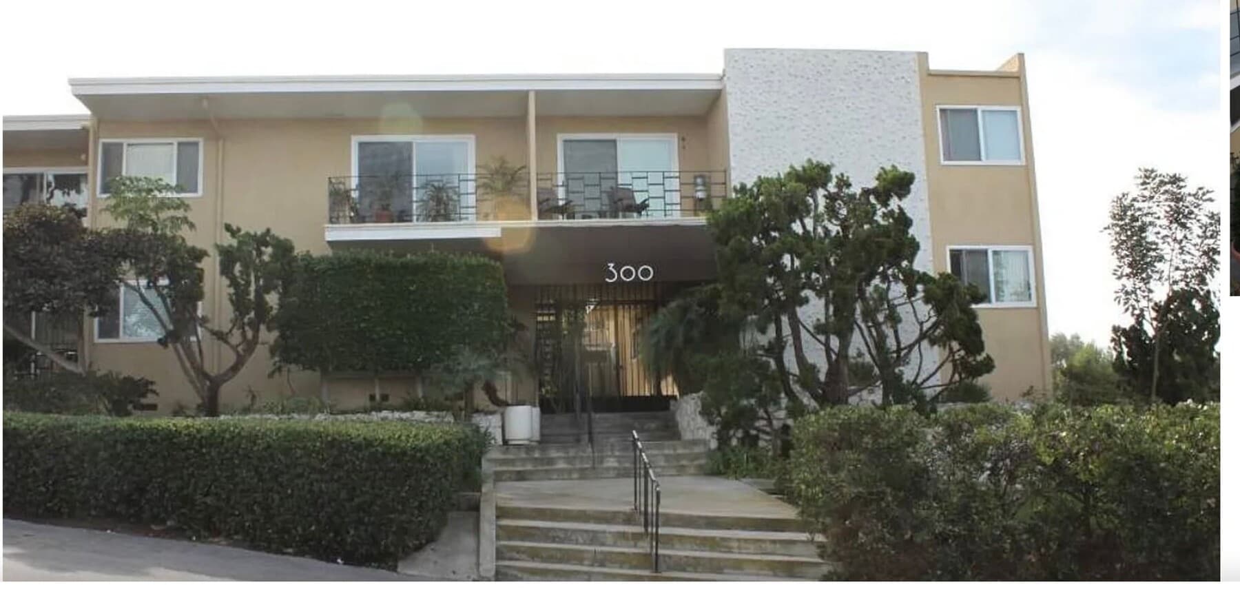 Photo - 300 Palos Verdes Blvd