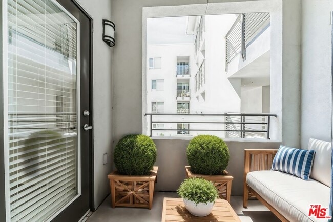 Photo - 6400 Crescent Prk E Unit 217