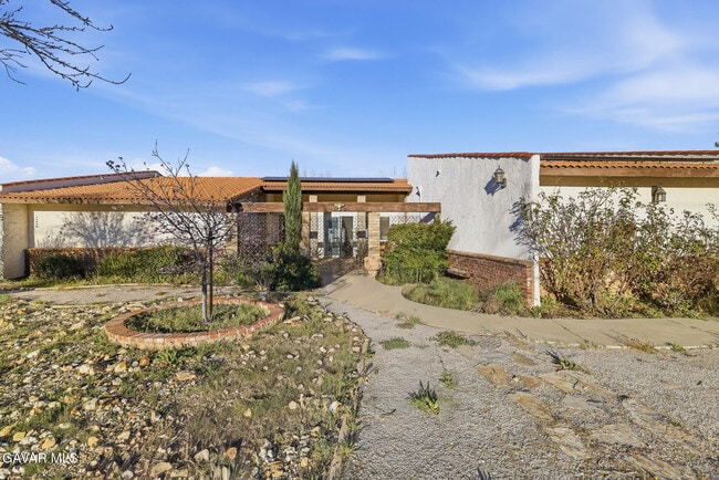 Photo - 40555 20th St W