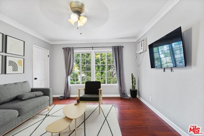 Photo - 6226 1/2 De Longpre Ave Condo Unit 6226 3/4