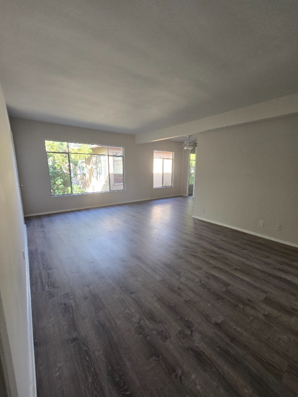 Photo - 13531 Wyandotte St Unit 6