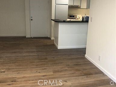 Building Photo - 18620 Hatteras St Unit 250 Rental