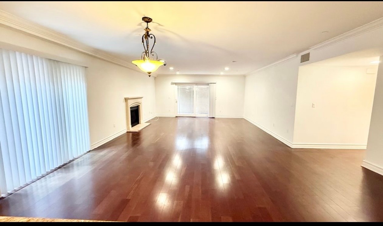 Photo - 11910 Mayfield Ave