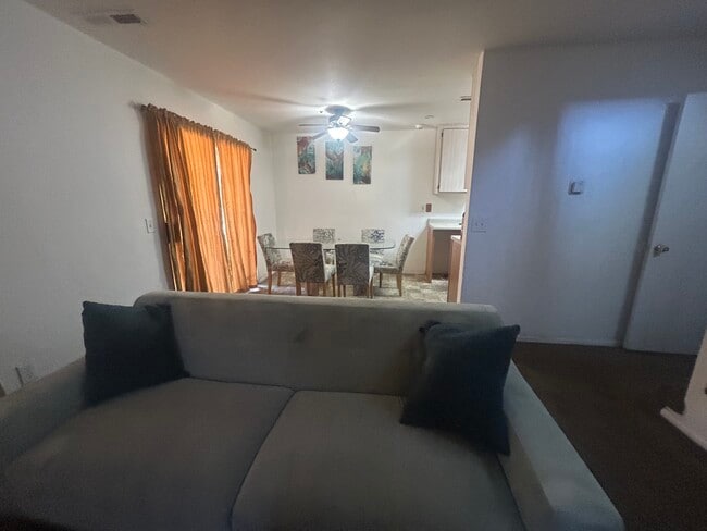 Photo - 1223 Helix St