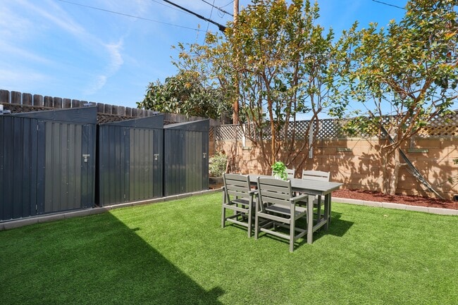 Backyard - 3722 Ben St Unit 2