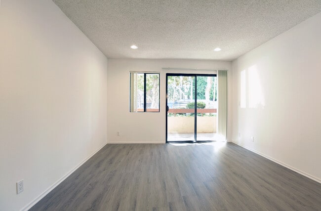 Building Photo - 601 Westholme Ave Rental