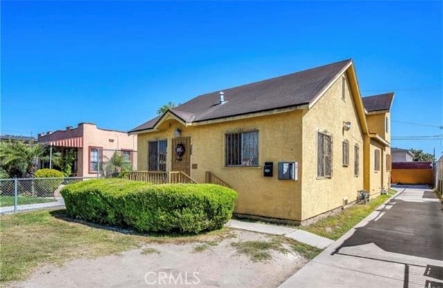 Photo - 822 E 87th Pl Townhome