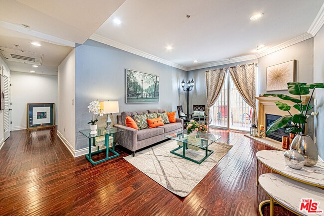 Photo - 345 S Harvard Blvd Condo Unit 102