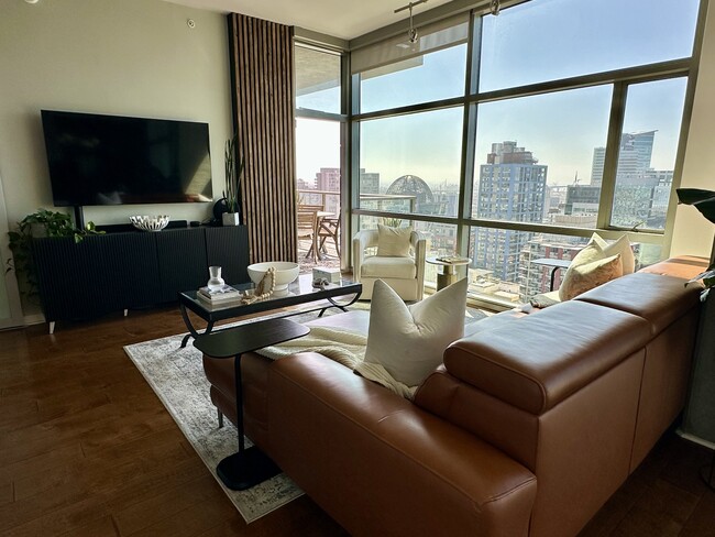 Photo - 800 The Mark Ln Unit 2206