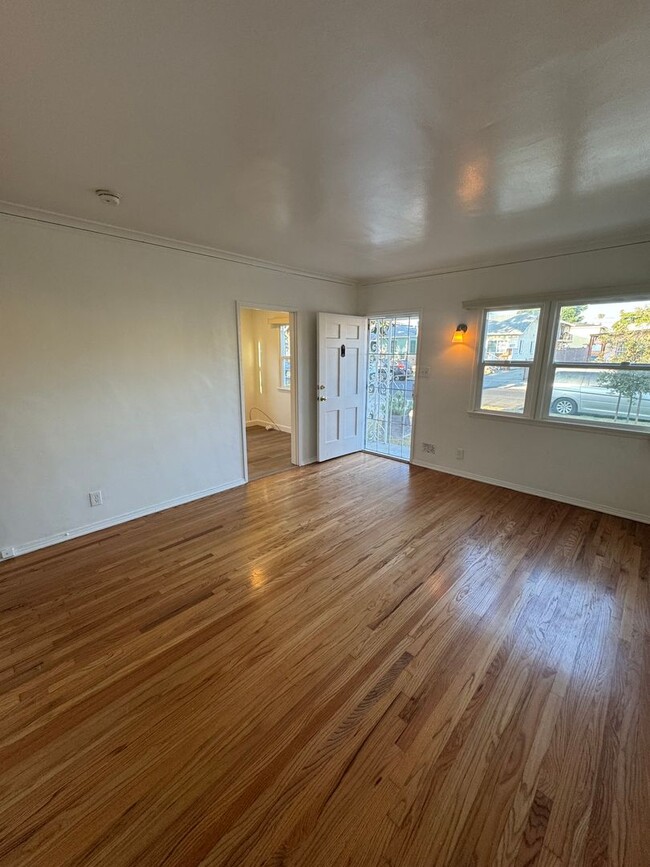 3531-3541 12th Avenue - 3531-3541 12th Avenue Apartment Unit 3531