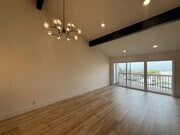 Photo - Stunning 2B/2.5BA Townhome in Carlsbad w/ ...