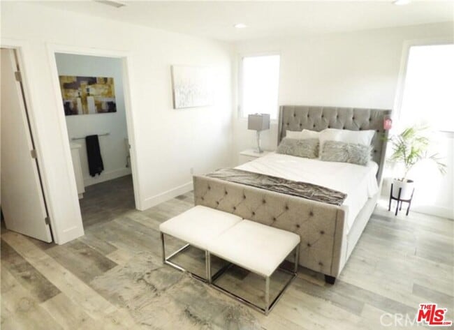 Photo - 1113 Carmona Ave