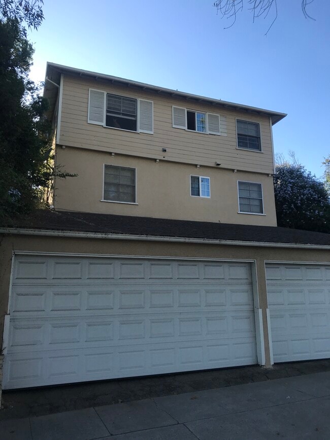 This is a top floor unit facing Century City. - 1859 1/2 Pandora Ave Unit 1