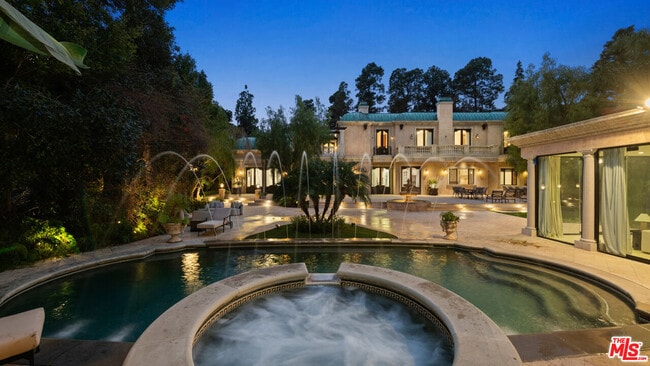 Photo - 1021 N Crescent Dr House