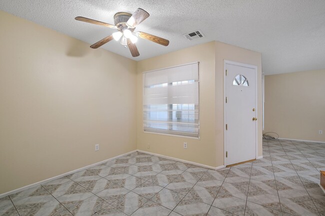 Photo - 1650 S Campus Ave Unit #16