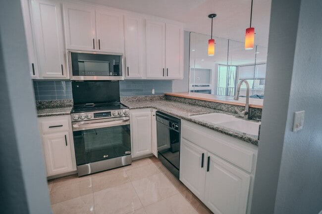 Photo - 1140 E Ocean, 325