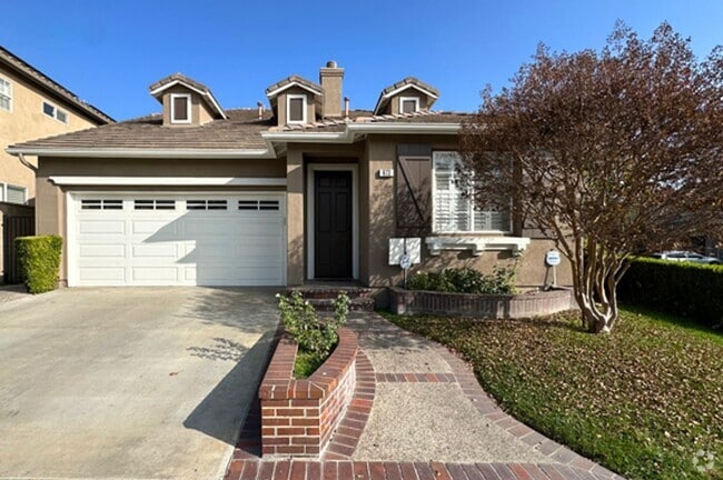 Building Photo - 3 Bdrm/3 Bath Brea Artisan Walk Home