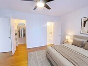 Photo - 325 E Stocker St