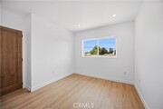 Photo - 10051 Amestoy Ave