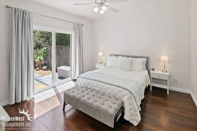 Photo - Bright and Modern 2Bdm 2Ba Townhome with Private Patio in Scripps Ranch!