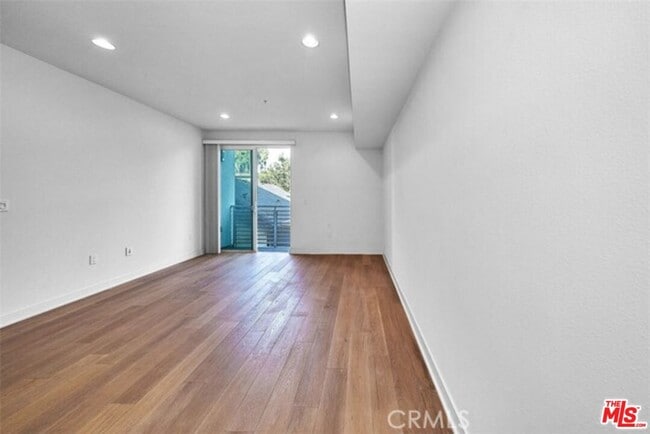 Photo - 436 S Virgil Ave Unit 304