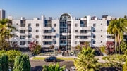Prime Westwood Location - Midvale Towers Apartments