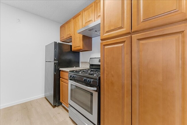 Photo - 18620 Hatteras St Unit 233