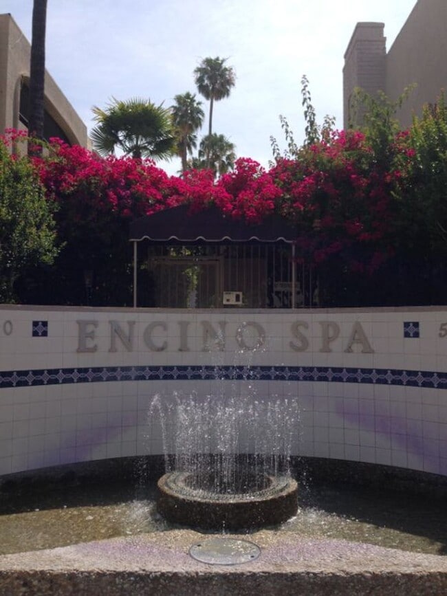 LARGE ENCINO SPA CONDO! - LARGE ENCINO SPA CONDO!