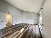 Photo - 1817 E Grand Ave