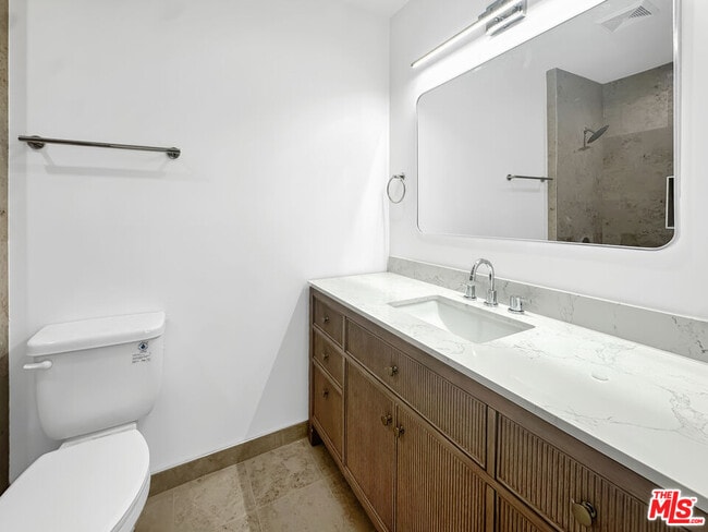 Photo - 346 W Hardy St Unit 1