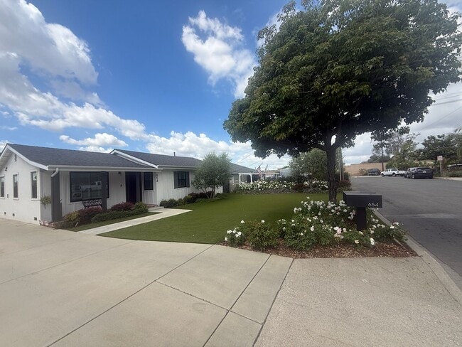 Photo - ***Just Reduced*** 5-Bedroom, 2-Bathroom home located in Azusa, CA!