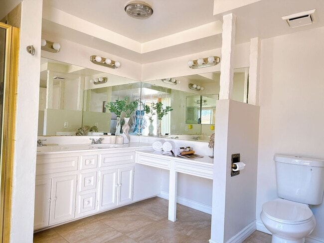 Photo - 2830 Winthrop Ave