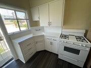 kitchen - 803 W Glenoaks Blvd Apartments Unit 803A