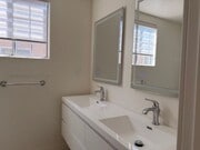 Photo - 14843 Morrison St