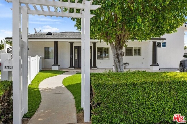 Building Photo - 17601 Caprino Pl Rental