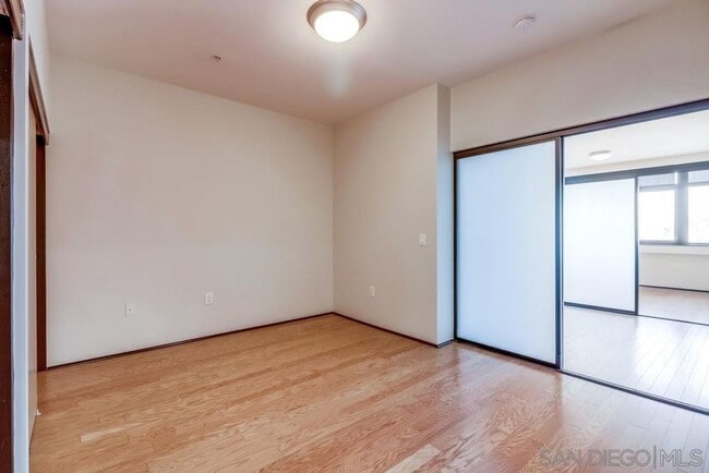 Photo - 2 bedroom downtown, 2 bath and 2 parking s...