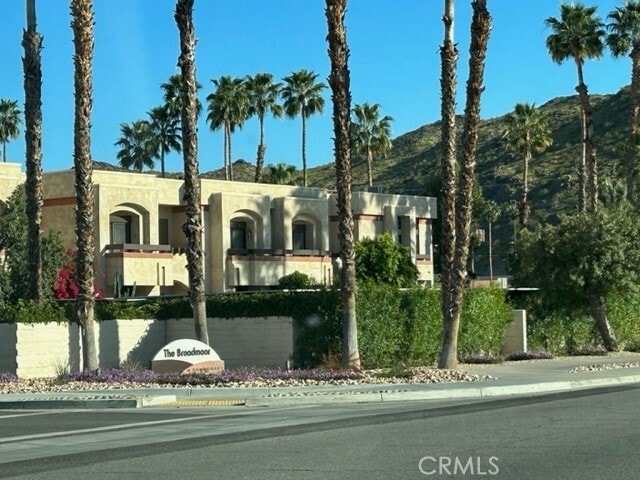 Building Photo - 2601 S Broadmoor Dr