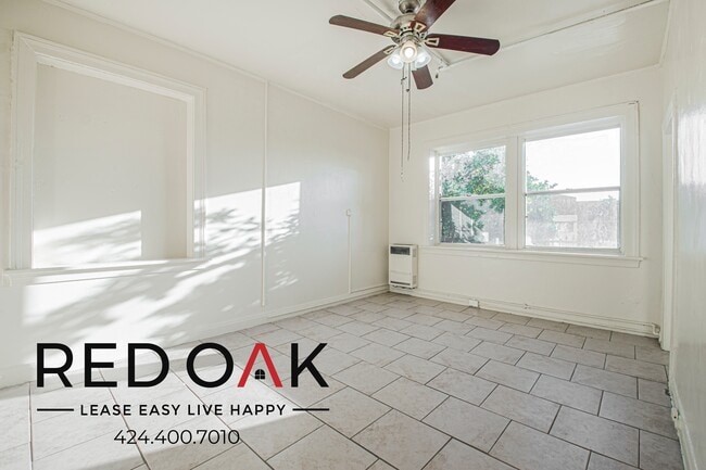 Building Photo - 1000 S Grand View St Unit 104