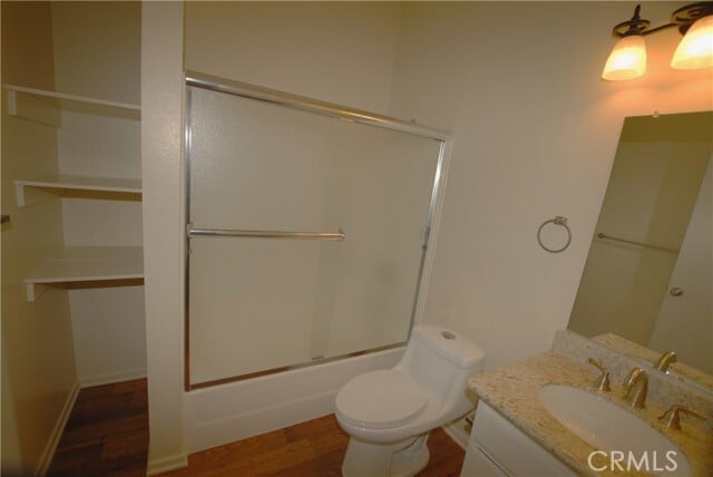 Photo - 17330 Chatsworth St