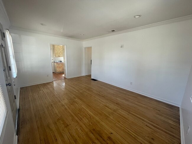 Photo - 5959 Troost Ave