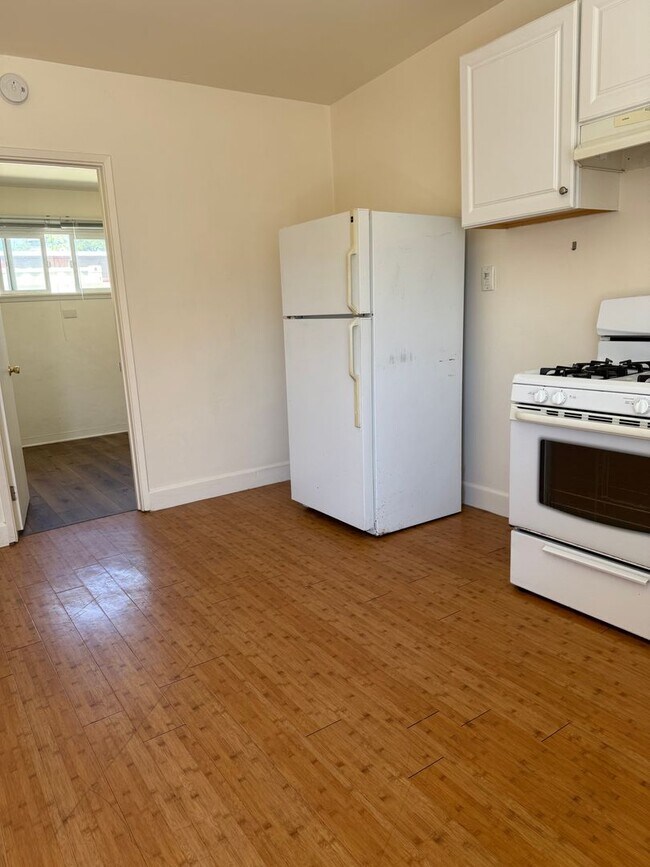 Photo - Cute 1Bd 1 Ba Unit in NE Santa Maria
