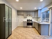 Photo - 10455 Glenellen Ave