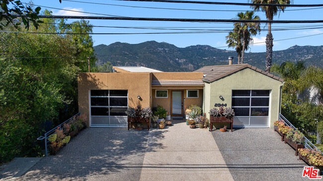 Building Photo - 2044 Corral Canyon Rd