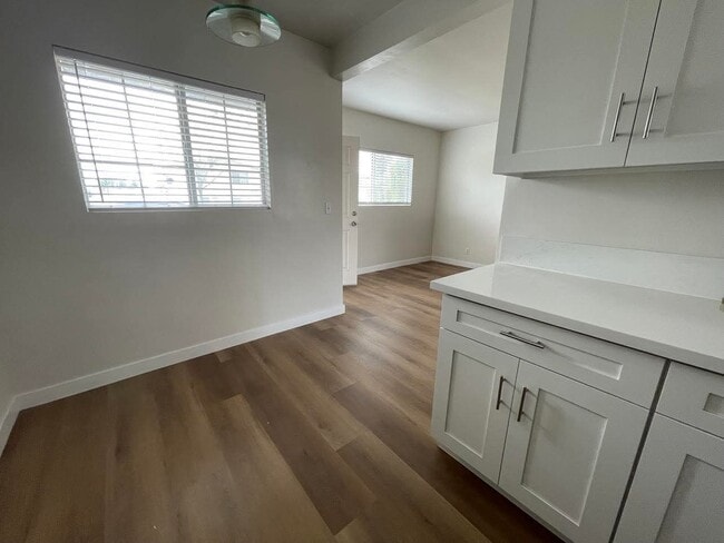 Photo - 241 E 8th St