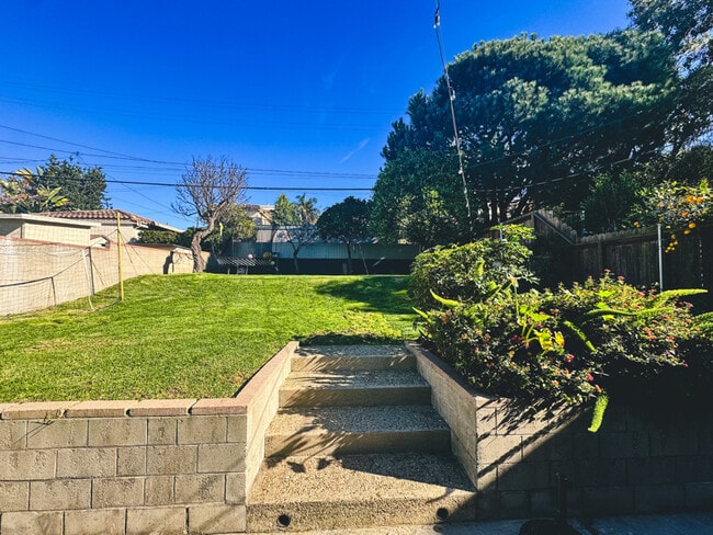 Photo - 406 S Irena Ave